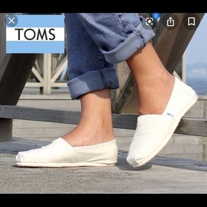 TOMS Women’s classic canvas